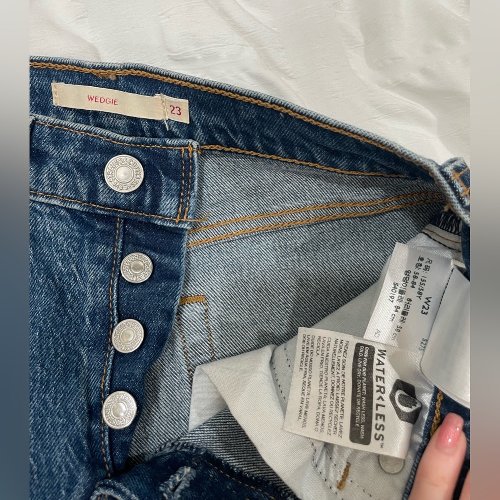 Levi’s wedgie straight jeans